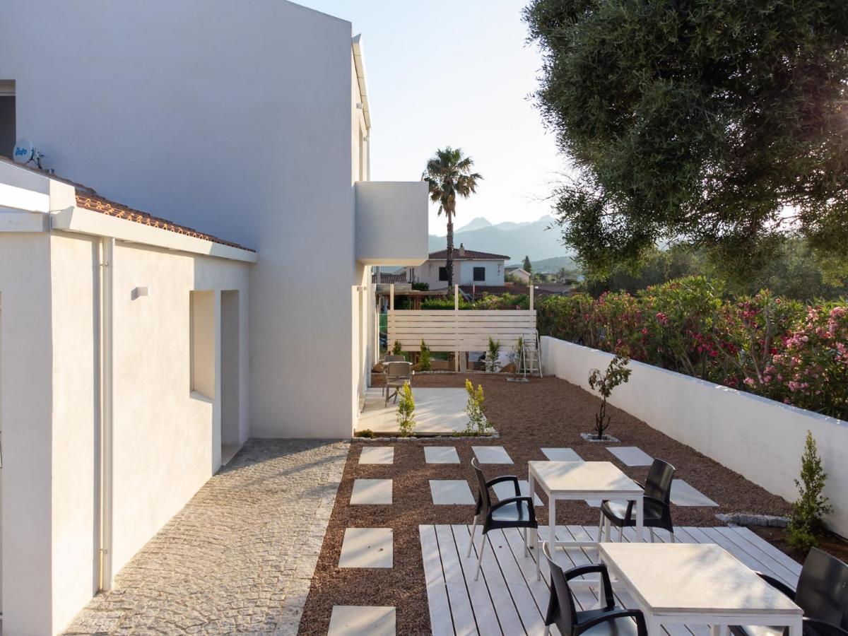 Villa Est San Teodoro  Exterior foto
