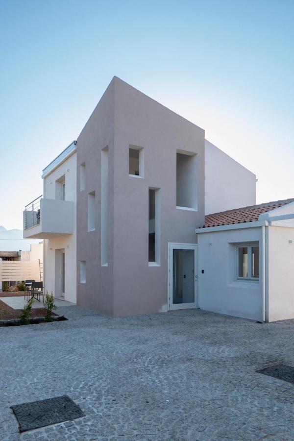 Villa Est San Teodoro  Exterior foto